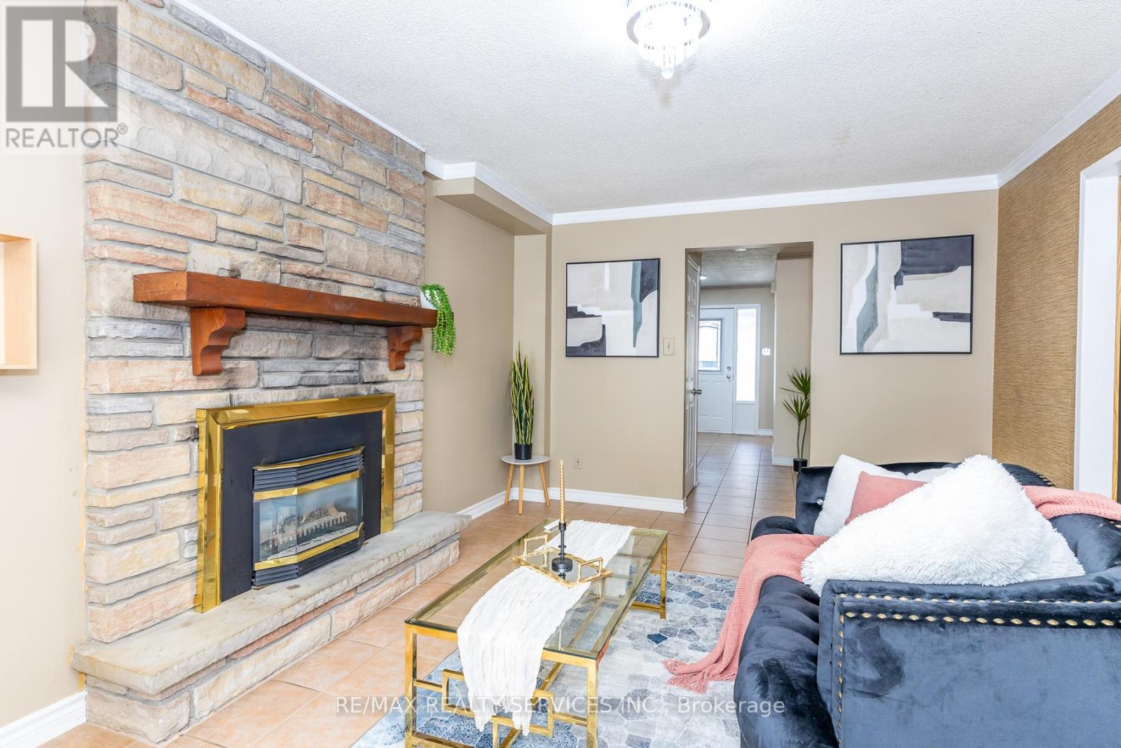 1217 Gloucester Square, Pickering, Ontario  L1V 3P7 - Photo 14 - E13704634
