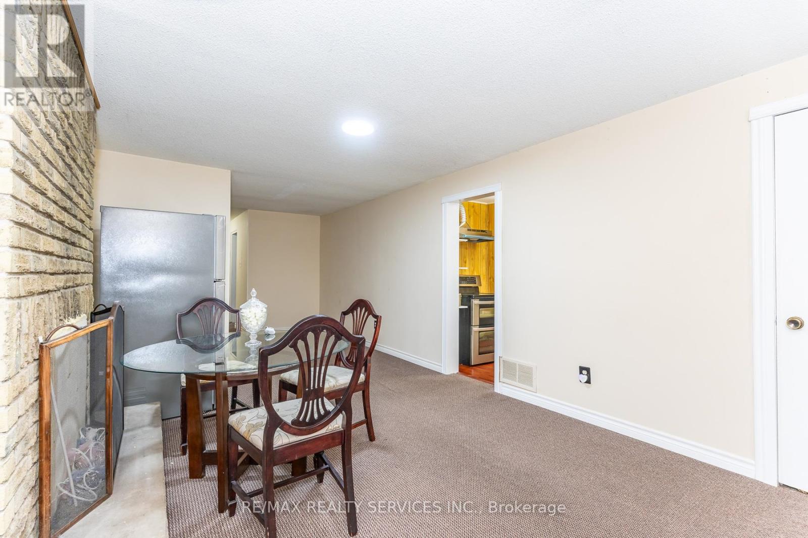1217 Gloucester Square, Pickering, Ontario  L1V 3P7 - Photo 35 - E13704634