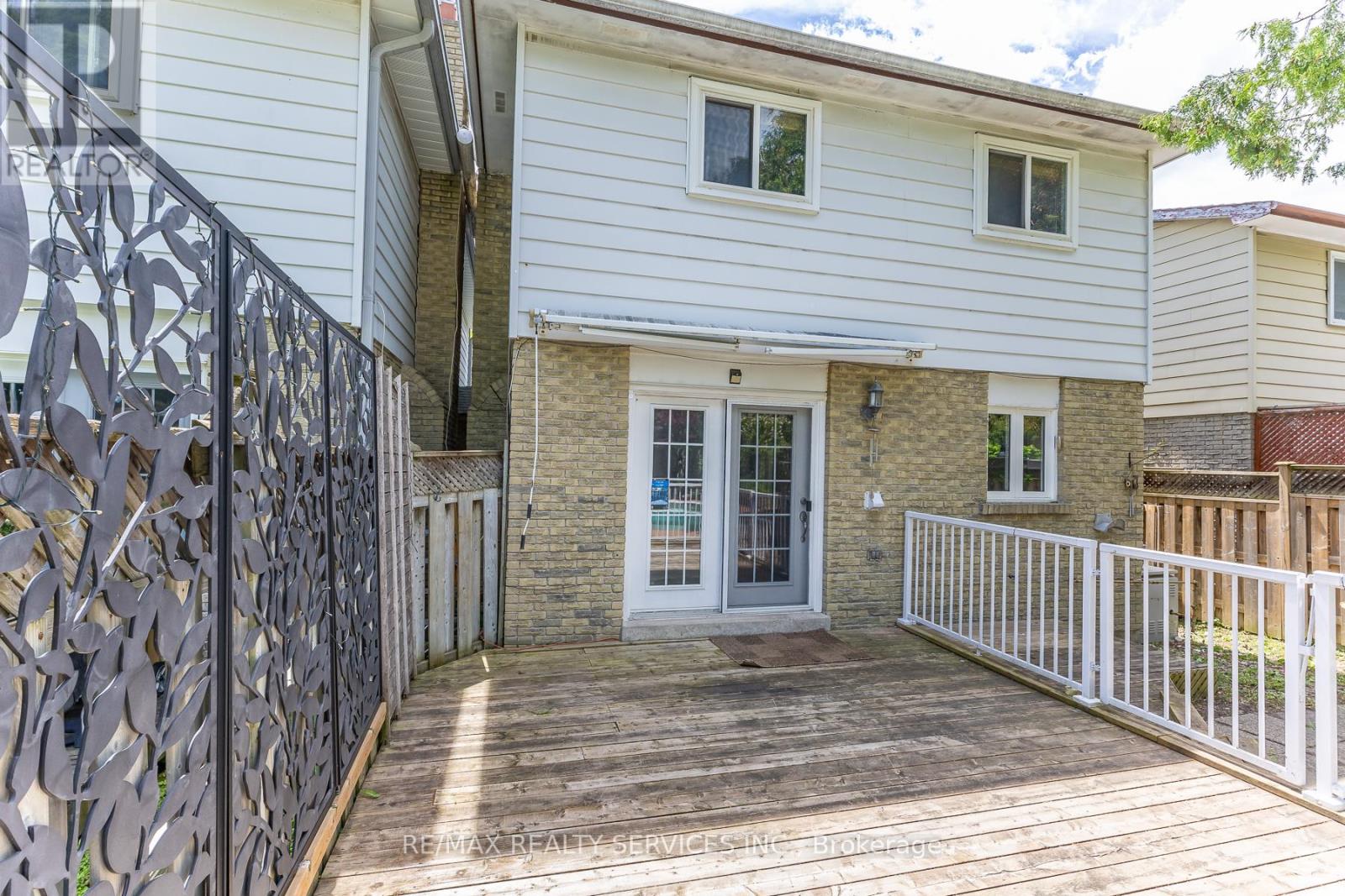 1217 Gloucester Square, Pickering, Ontario  L1V 3P7 - Photo 47 - E13704634
