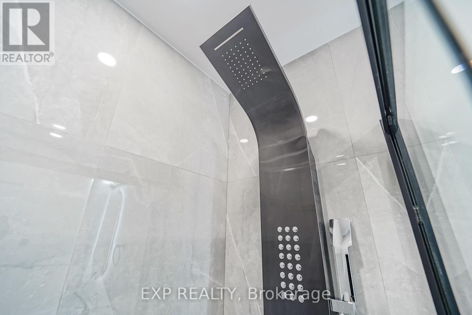 31a Laurel Avenue, Toronto, Ontario  M1K 3J3 - Photo 19 - E13704650