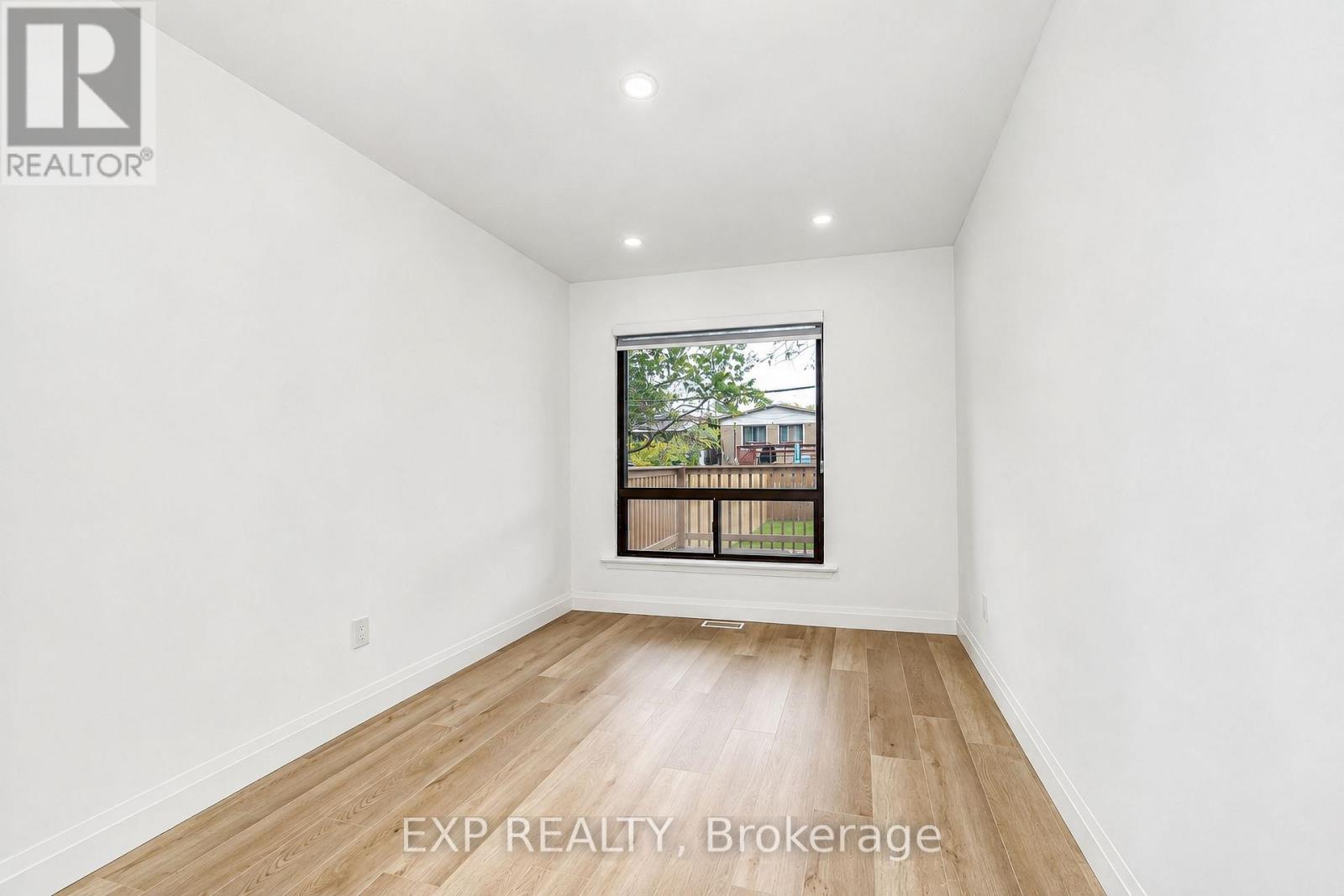 31a Laurel Avenue, Toronto, Ontario  M1K 3J3 - Photo 20 - E13704650