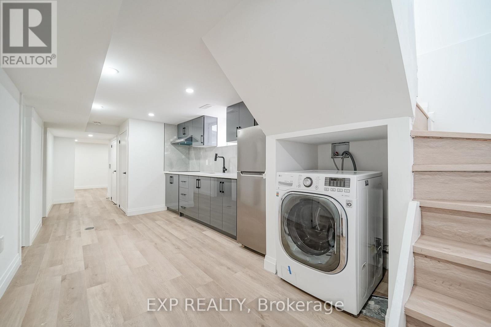 31a Laurel Avenue, Toronto, Ontario  M1K 3J3 - Photo 27 - E13704650