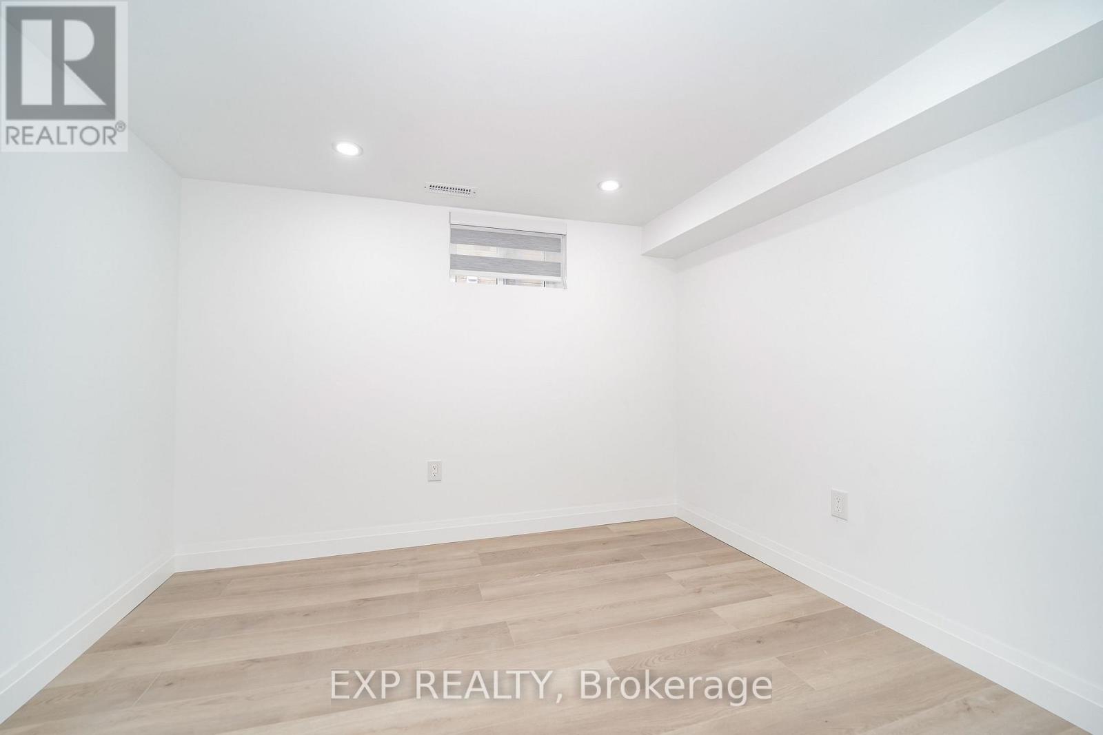 31a Laurel Avenue, Toronto, Ontario  M1K 3J3 - Photo 34 - E13704650