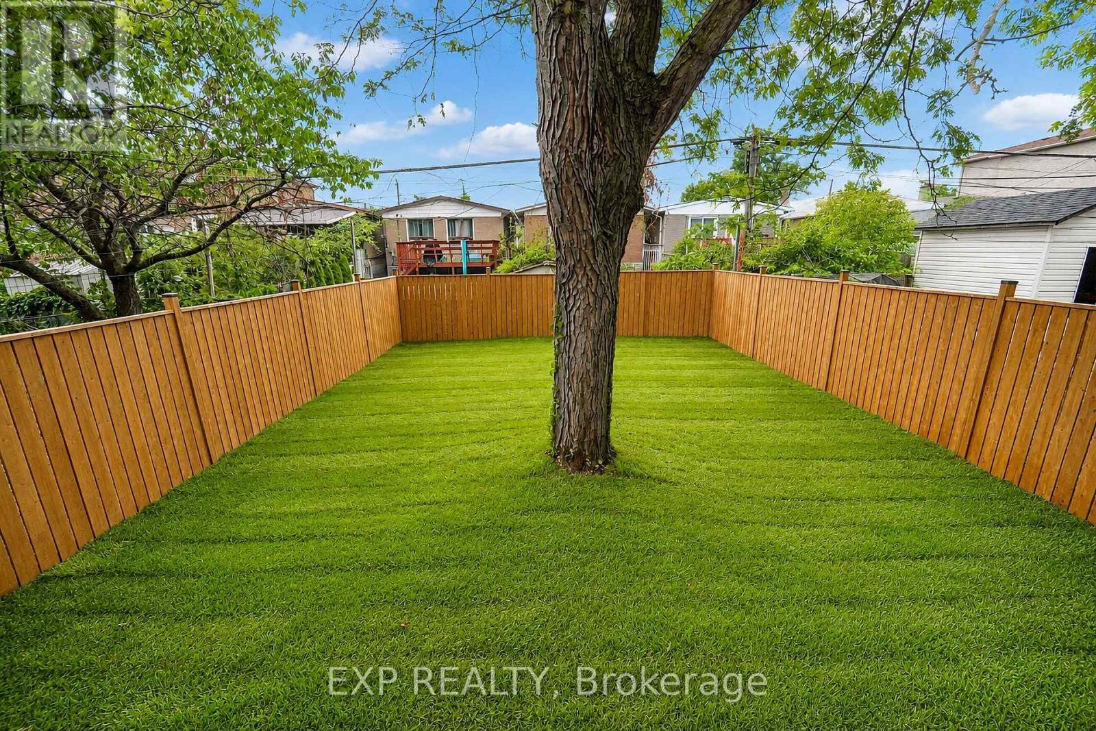 31a Laurel Avenue, Toronto, Ontario  M1K 3J3 - Photo 45 - E13704650