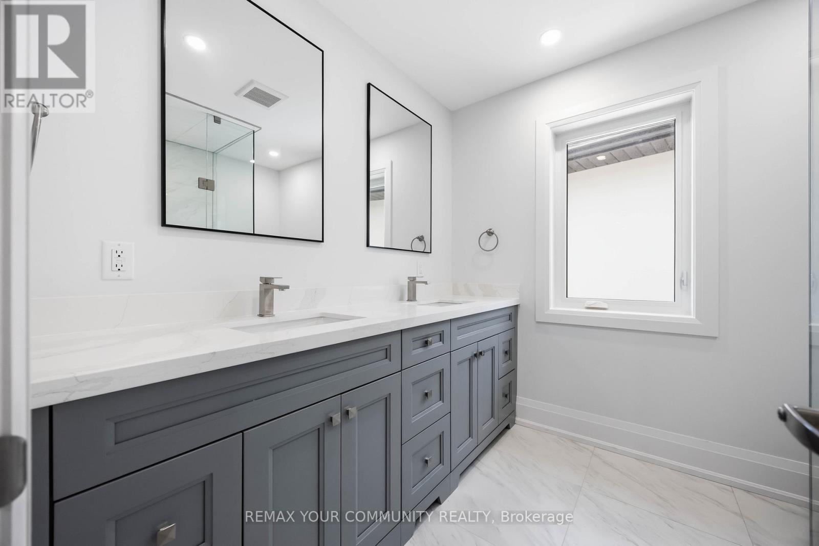 20 Castille Avenue, Toronto, Ontario  M1R 2C1 - Photo 35 - E13704652