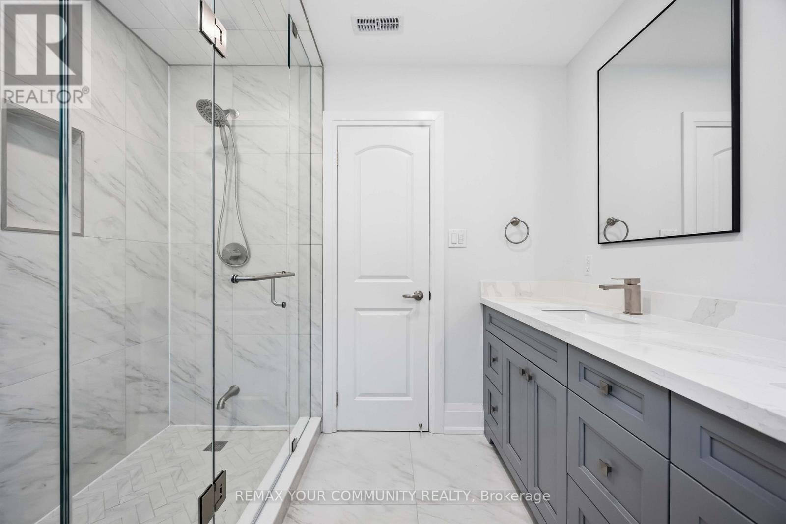 20 Castille Avenue, Toronto, Ontario  M1R 2C1 - Photo 36 - E13704652