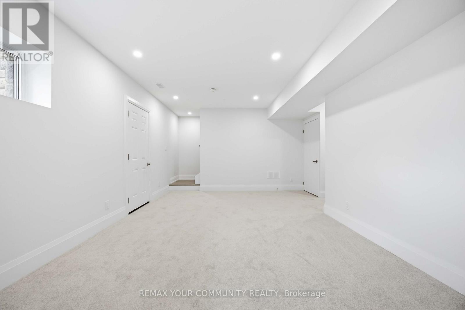 20 Castille Avenue, Toronto, Ontario  M1R 2C1 - Photo 40 - E13704652