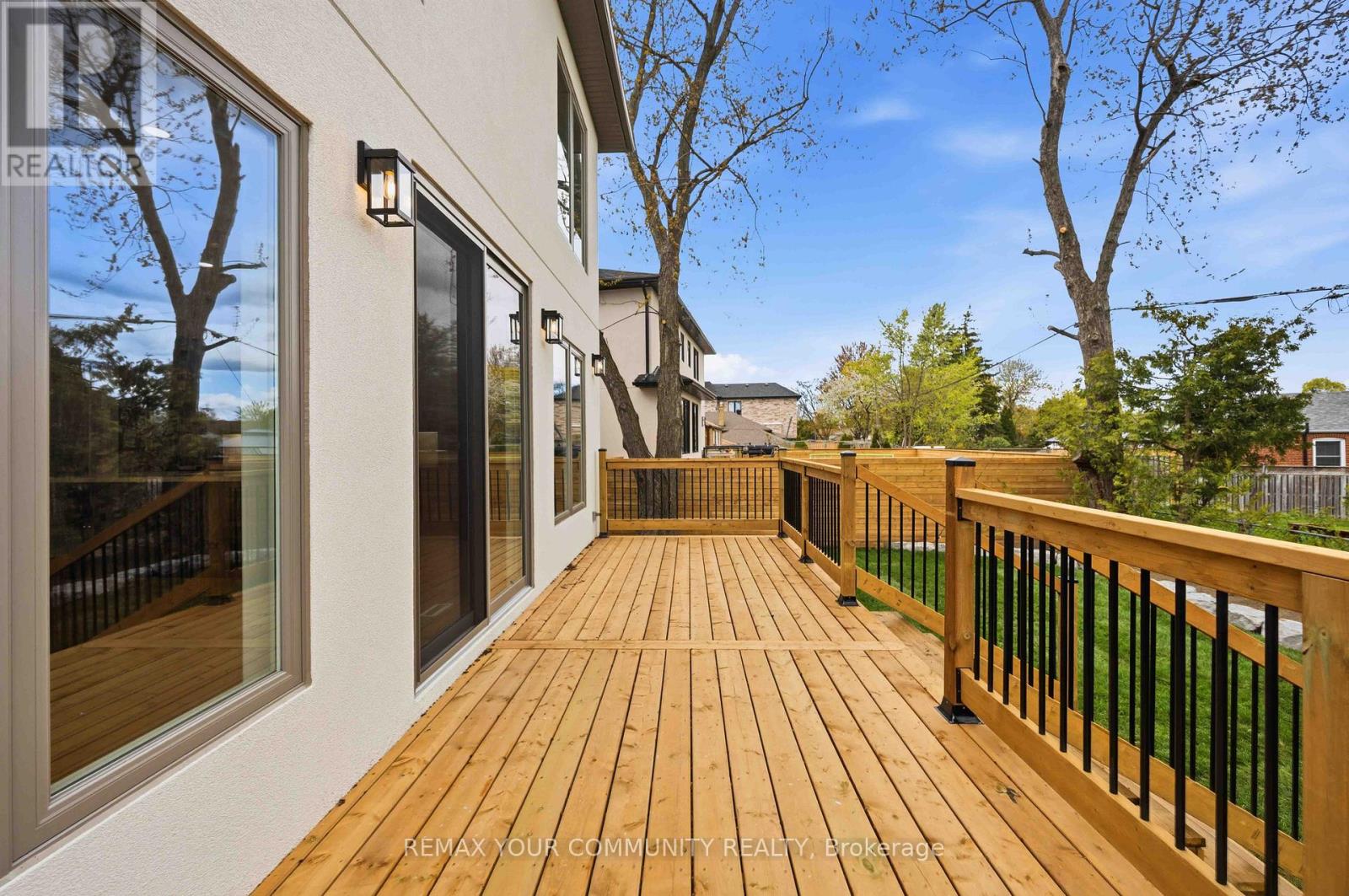 20 Castille Avenue, Toronto, Ontario  M1R 2C1 - Photo 49 - E13704652