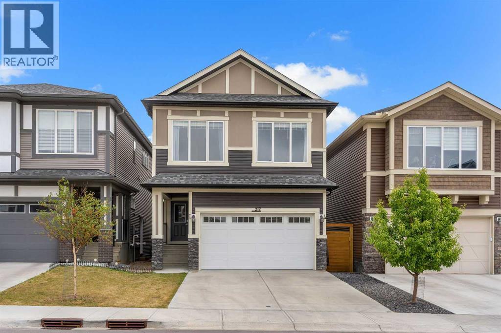 217 Lucas Crescent Nw, Calgary, Alberta  T3P 1M8 - Photo 2 - A2336971