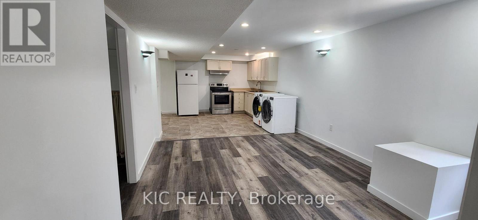 618 Ponting Place, Newmarket, Ontario  L3X 1T4 - Photo 10 - N13704670