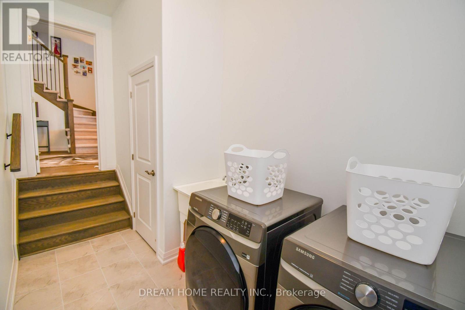 9 Copperhill Heights, Barrie, Ontario  L9S 0K6 - Photo 8 - S13704664