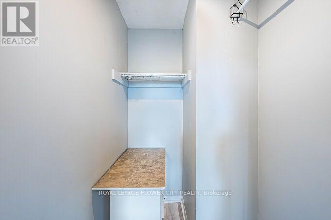 3 Clayhall Crescent, Toronto, Ontario  M3J 1W5 - Photo 30 - W13704642