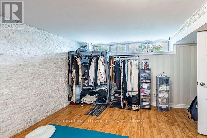 3 Clayhall Crescent, Toronto, Ontario  M3J 1W5 - Photo 37 - W13704642