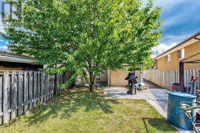 3 Clayhall Crescent, Toronto, Ontario  M3J 1W5 - Photo 46 - W13704642