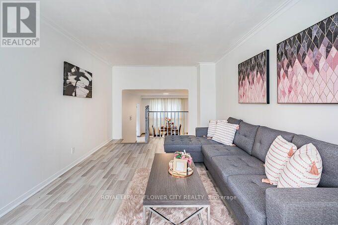 3 Clayhall Crescent, Toronto, Ontario  M3J 1W5 - Photo 7 - W13704642