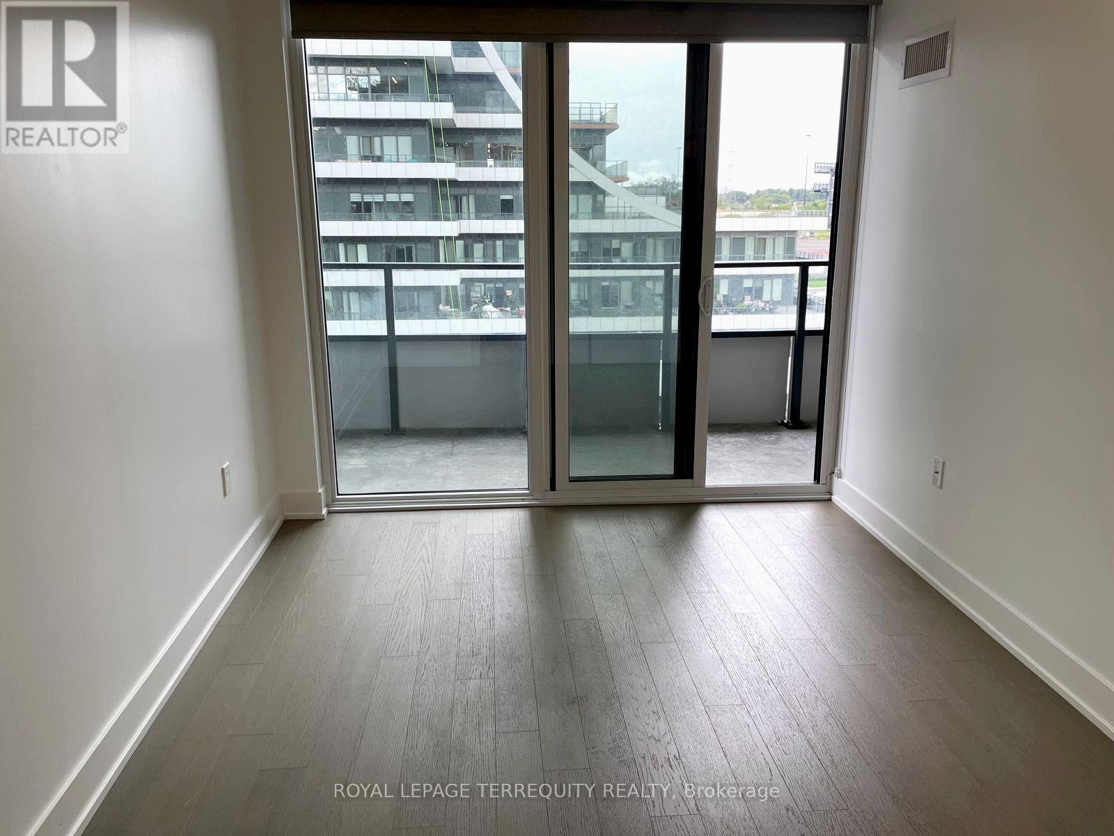 503 - 20 Shore Breeze Drive, Toronto, Ontario  M8V 0C7 - Photo 2 - W13704660