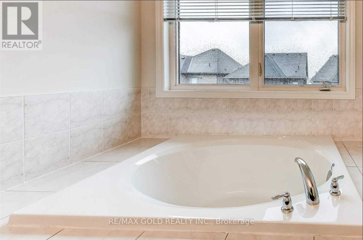 1243 Ronald Inche Drive, Oshawa, Ontario  L1K 0Y5 - Photo 12 - E13634136