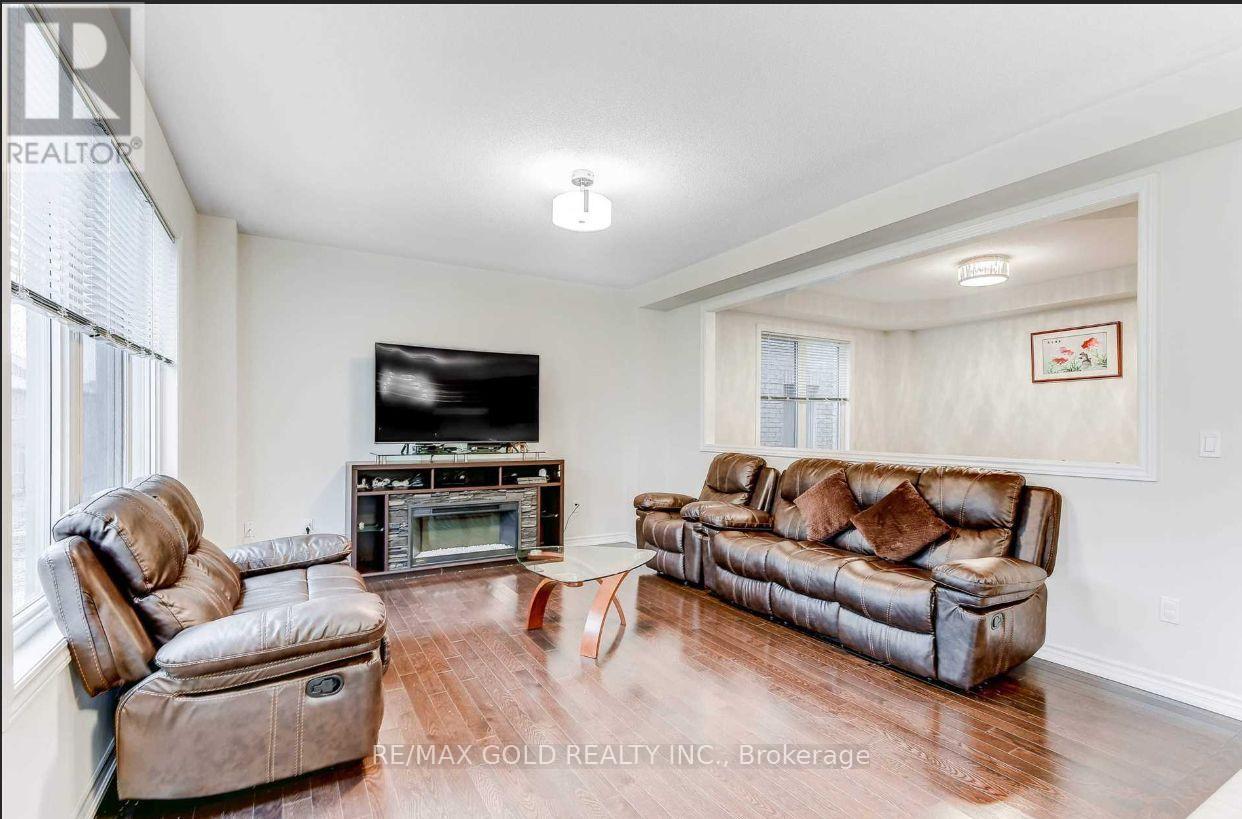 1243 Ronald Inche Drive, Oshawa, Ontario  L1K 0Y5 - Photo 8 - E13634136