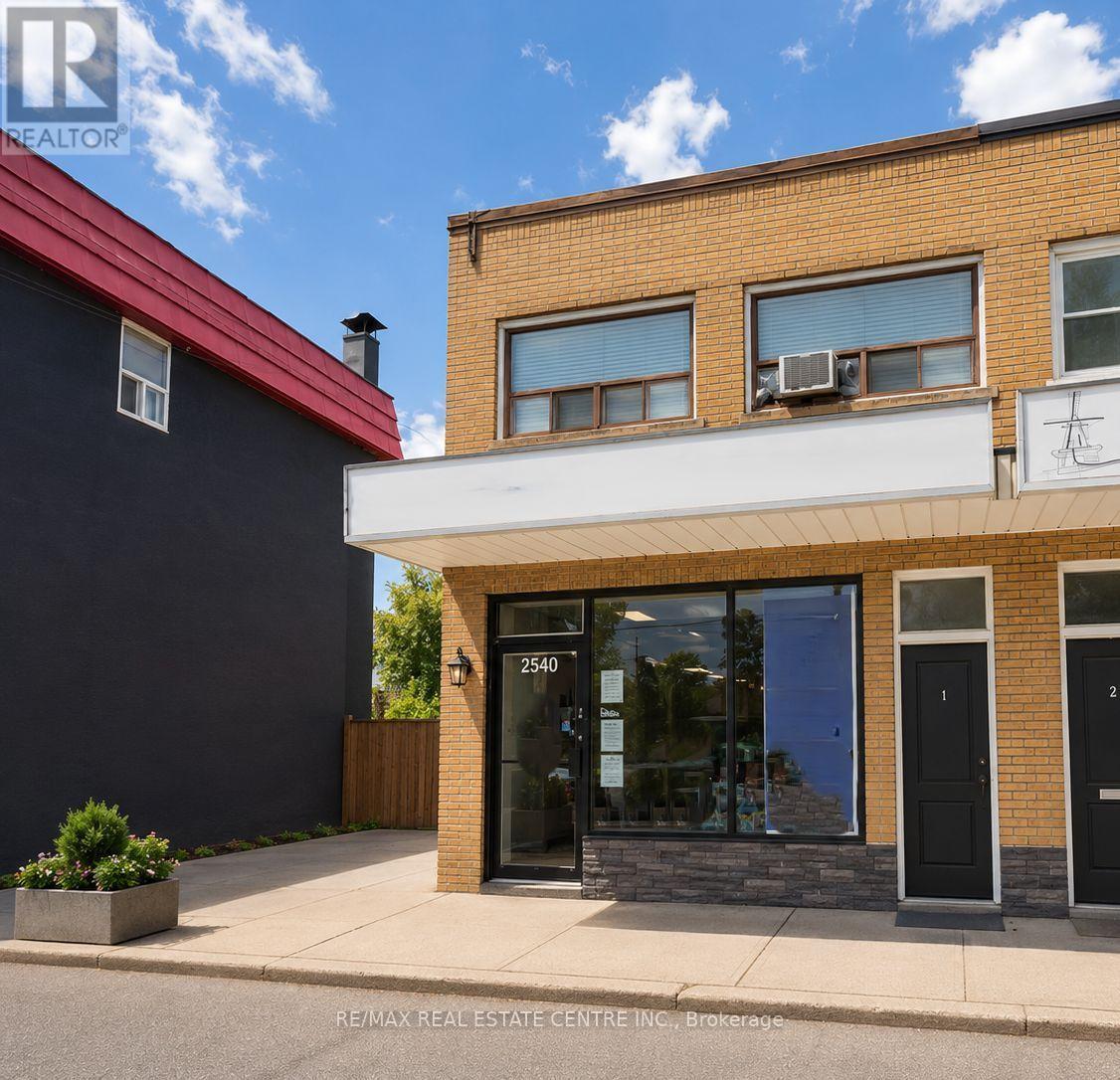 2540 Weston Road, Toronto, Ontario  M9N 2A6 - Photo 3 - W13647640