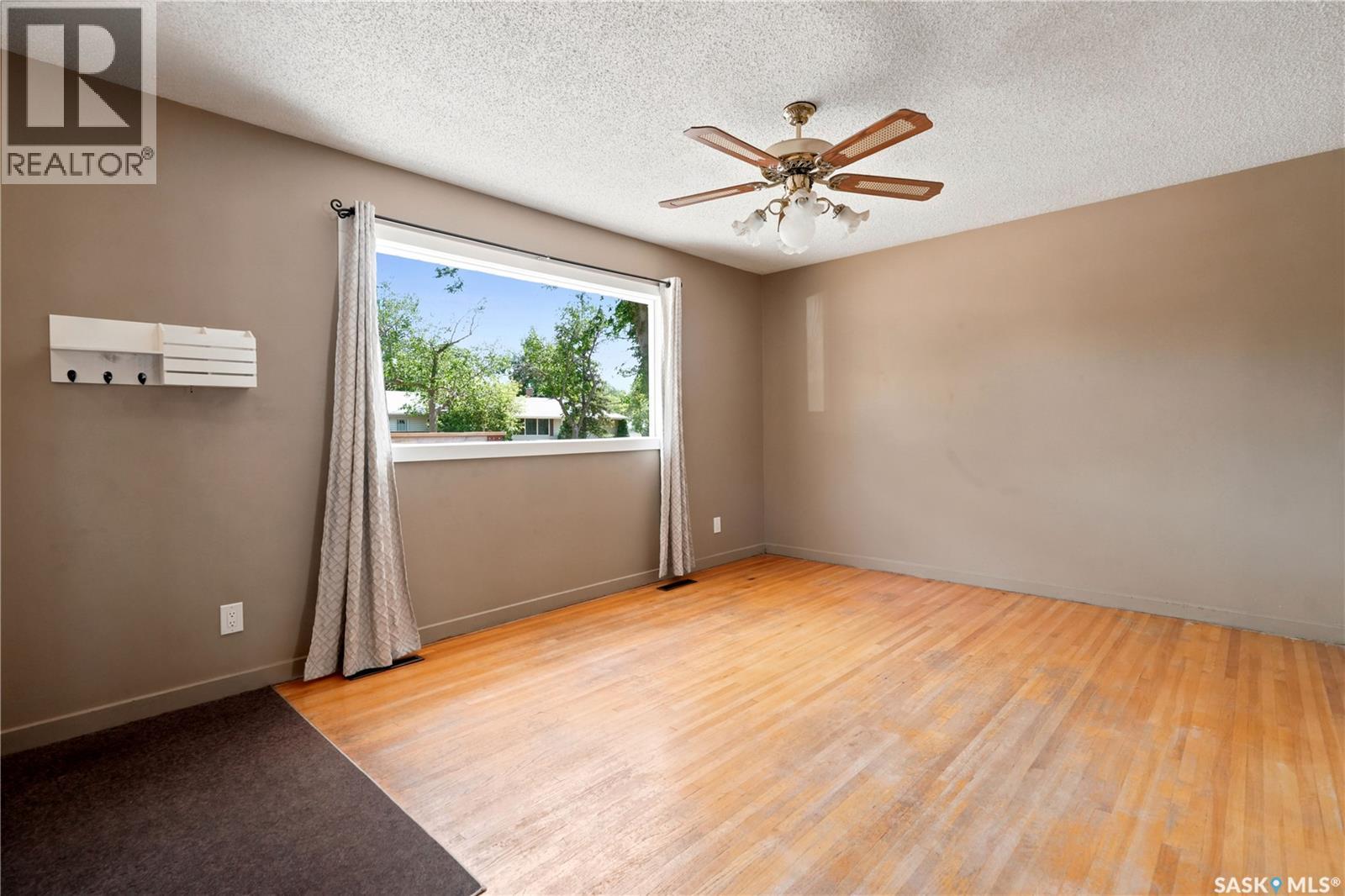 856 Forget Street, Regina, Saskatchewan  S4T 4X4 - Photo 6 - SK044283