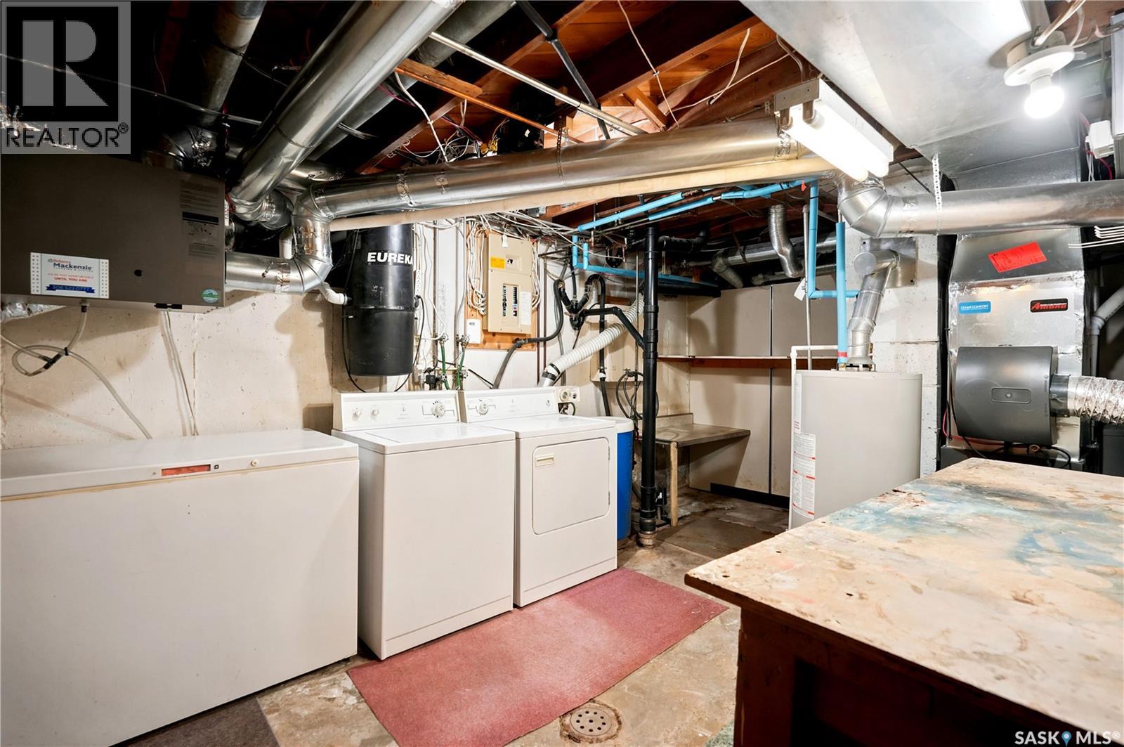 856 Forget Street, Regina, Saskatchewan  S4T 4X4 - Photo 42 - SK044283
