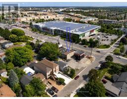 2540 WESTON ROAD, Toronto, Ontario