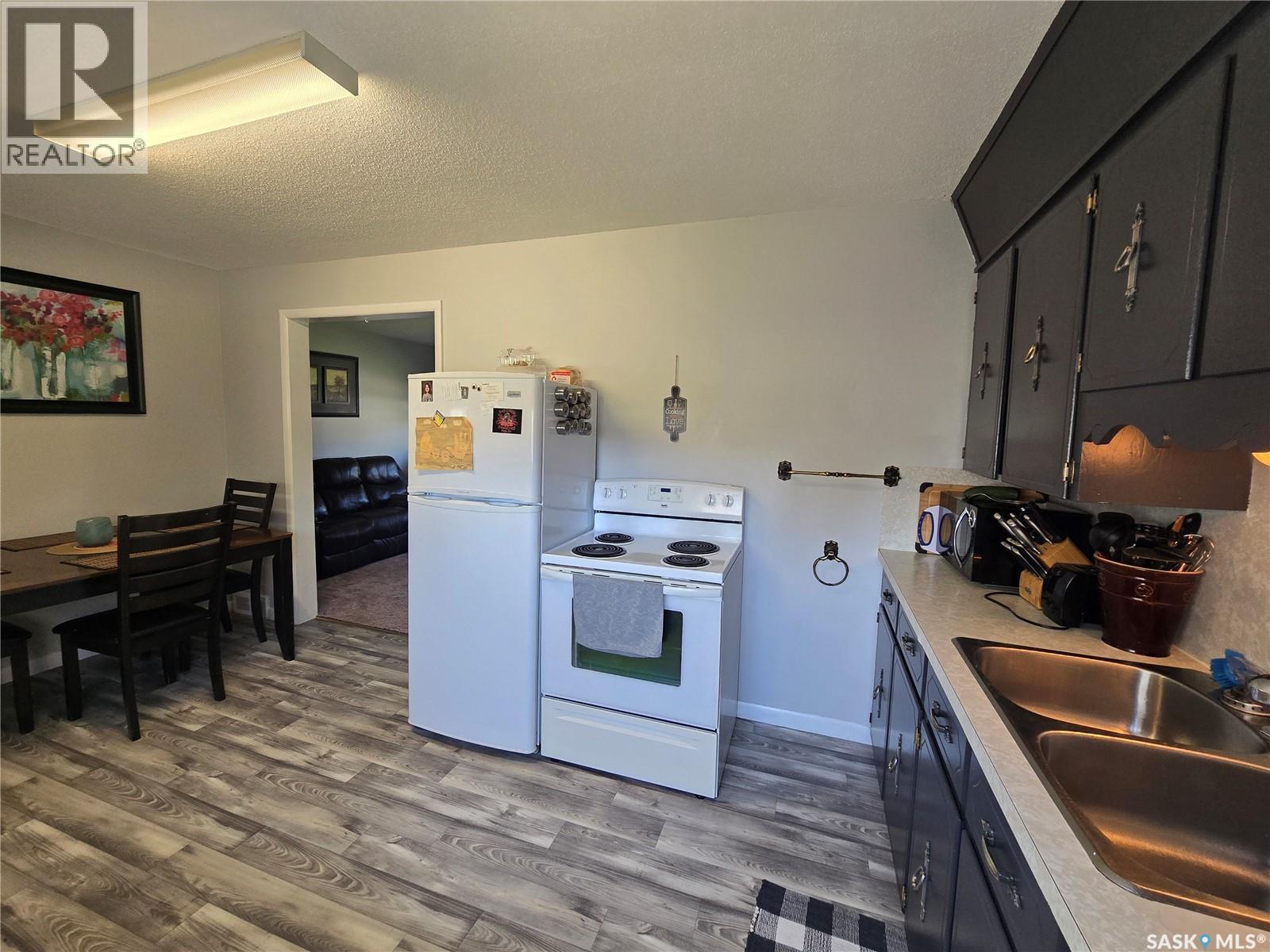 819 Gambetta Street, Whitewood, Saskatchewan  S0G 5C0 - Photo 17 - SK046403
