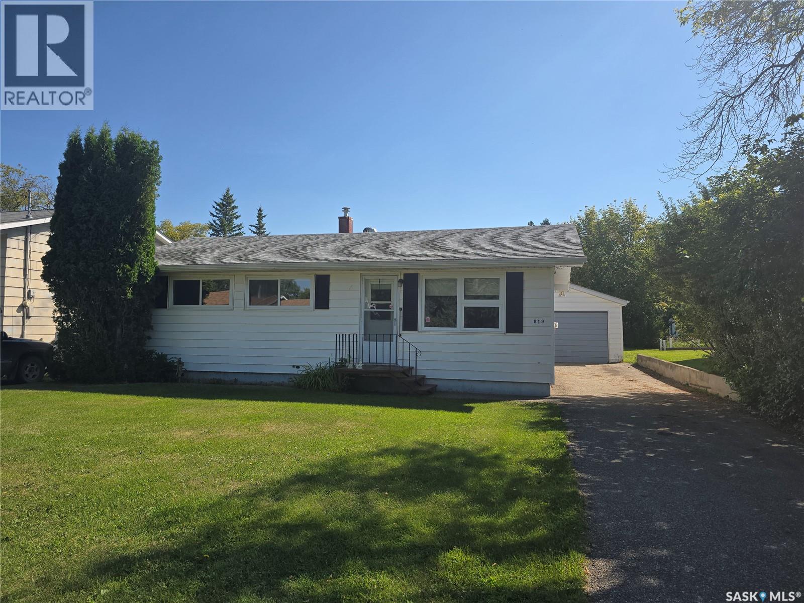819 Gambetta Street, Whitewood, Saskatchewan  S0G 5C0 - Photo 3 - SK046403