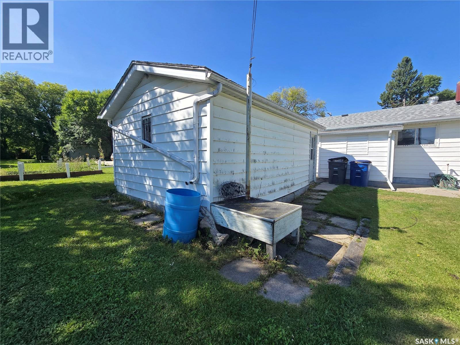 819 Gambetta Street, Whitewood, Saskatchewan  S0G 5C0 - Photo 6 - SK046403