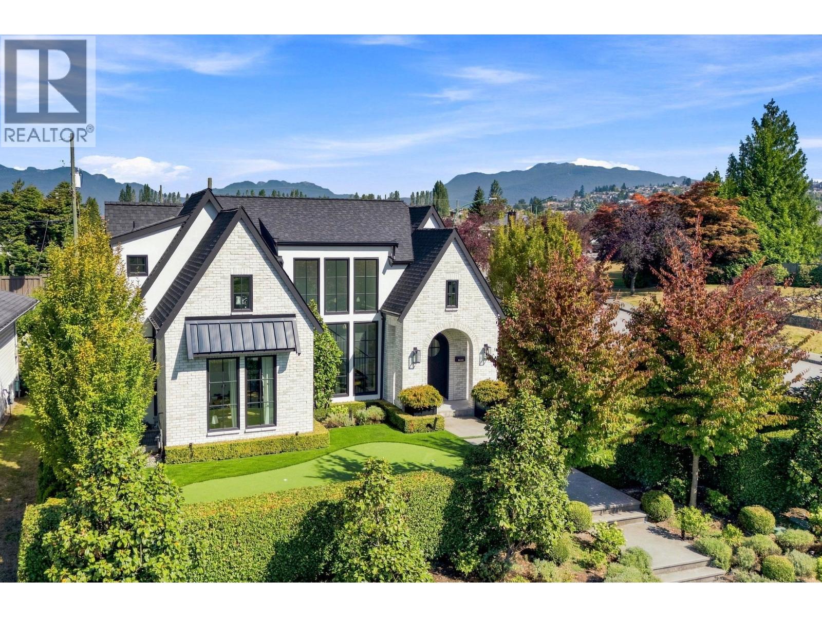 4643 Midlawn Drive, Burnaby, British Columbia  V5C 3P5 - Photo 34 - R3156481