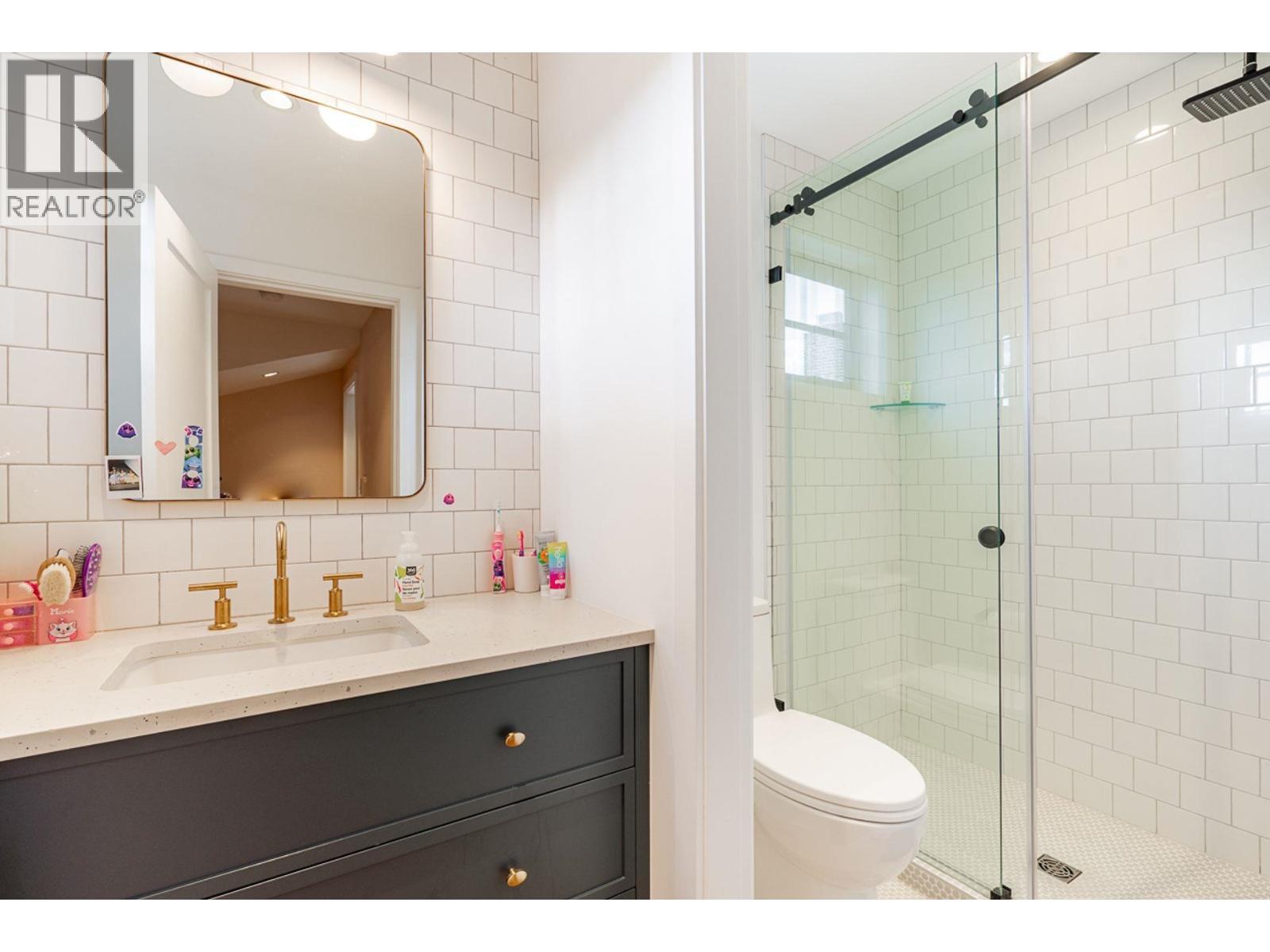 4643 Midlawn Drive, Burnaby, British Columbia  V5C 3P5 - Photo 25 - R3156481