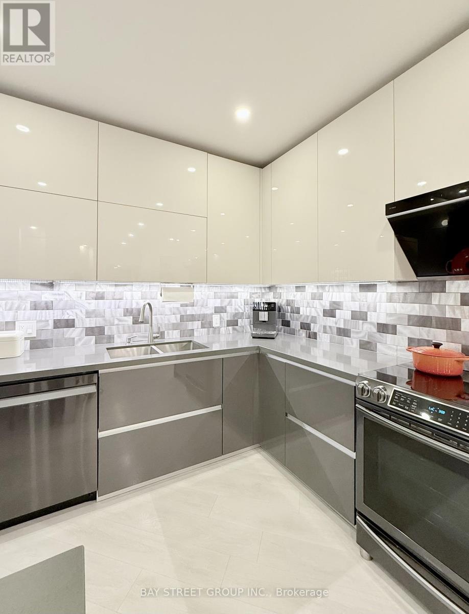 606 - 55 Harbour Square, Toronto, Ontario  M5J 2L1 - Photo 7 - C13704680