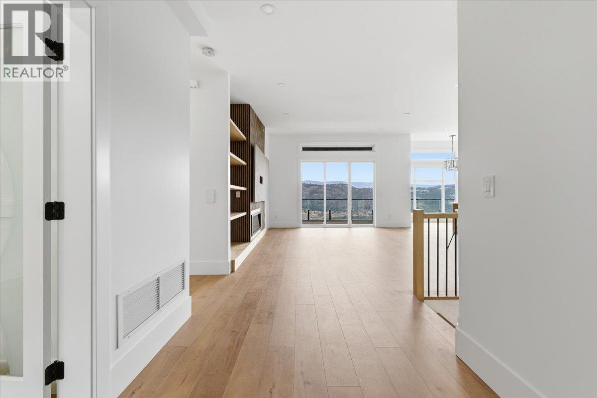 8940 Tavistock Road, Vernon, British Columbia  V1H 2L4 - Photo 9 - 10383762