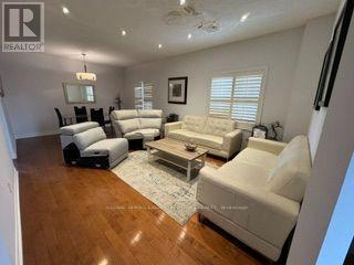 5847 Summerside Drive, Mississauga, Ontario L5M 6J5 - Photo 7 - W13704694