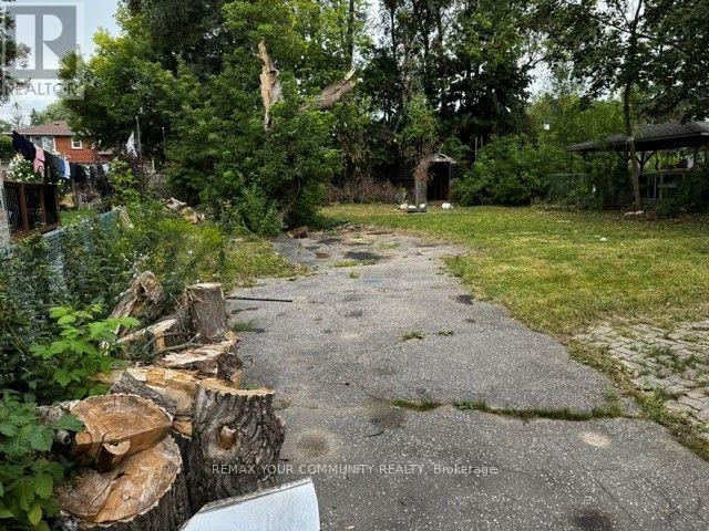 330 Horsham Avenue, Toronto, Ontario  M2R 1G6 - Photo 2 - C13704218