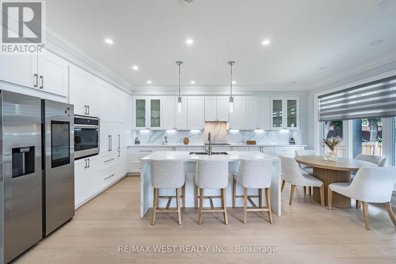 46 Golfdown Drive, Toronto, Ontario  M9W 2H7 - Photo 16 - W13703090