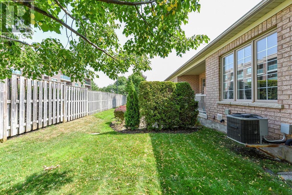 6 Ballerina Gardens, Brampton, Ontario  L6R 3J4 - Photo 17 - W13563568