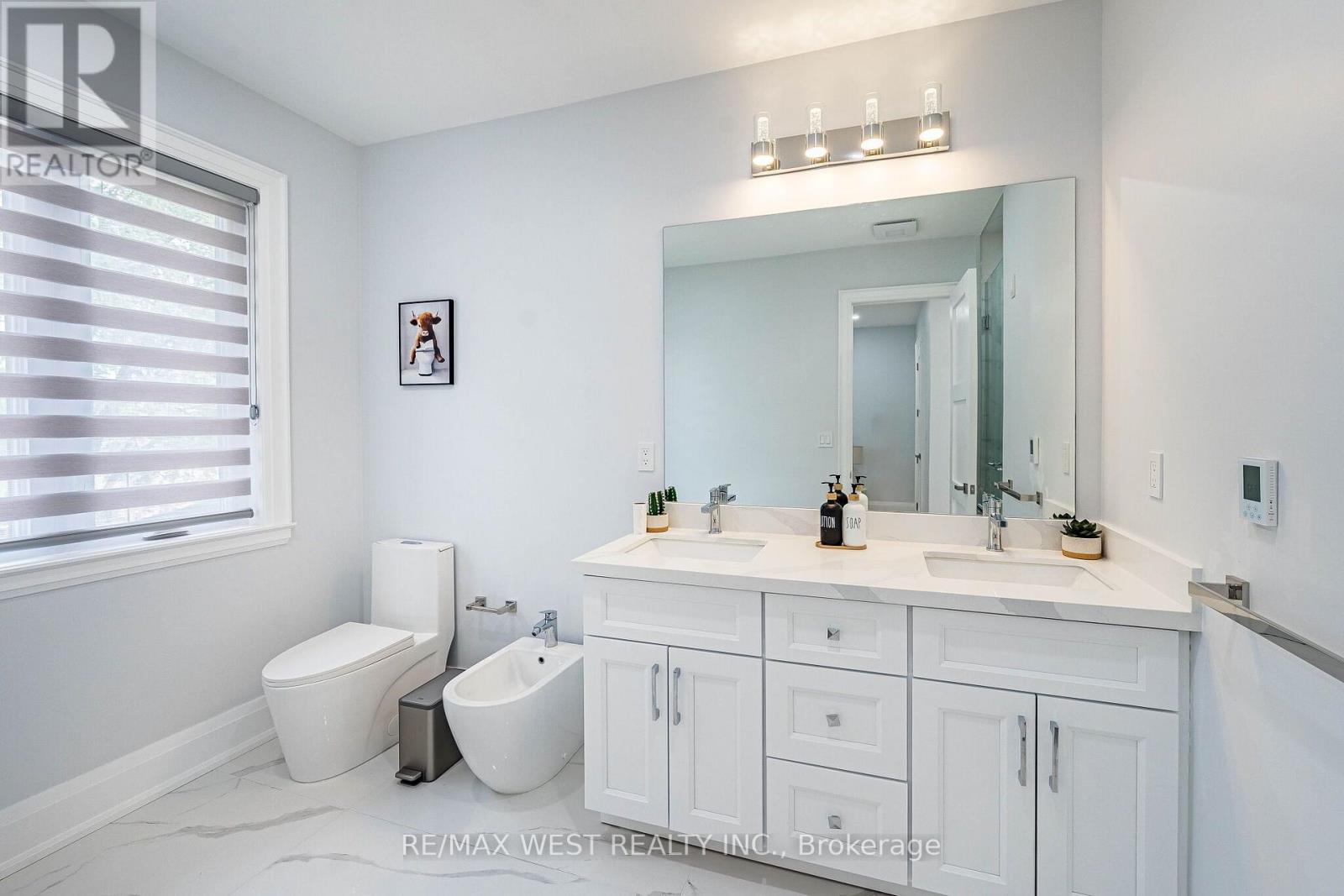 46 Golfdown Drive, Toronto, Ontario  M9W 2H7 - Photo 31 - W13703090