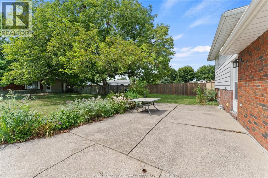 5400 Lyndon Court, Windsor, Ontario  N8T 1N8 - Photo 36 - 26020259