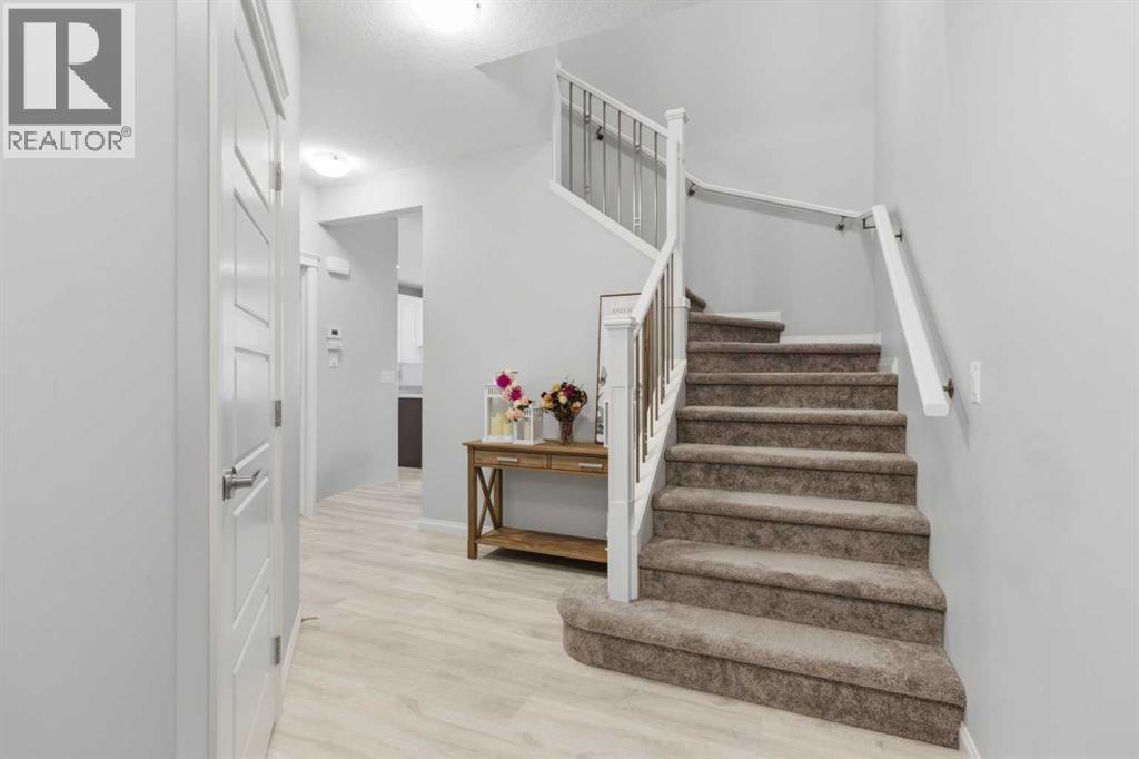 283 Nolanhurst Crescent Nw, Calgary, Alberta  T3R 0Z6 - Photo 5 - A2329910