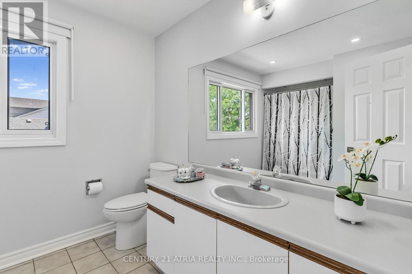 57 Ashfield Drive, Richmond Hill, Ontario  L4E 2L1 - Photo 27 - N13704716