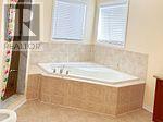 15 Maffey Crescent, Richmond Hill, Ontario  L4S 0A9 - Photo 7 - N13704720
