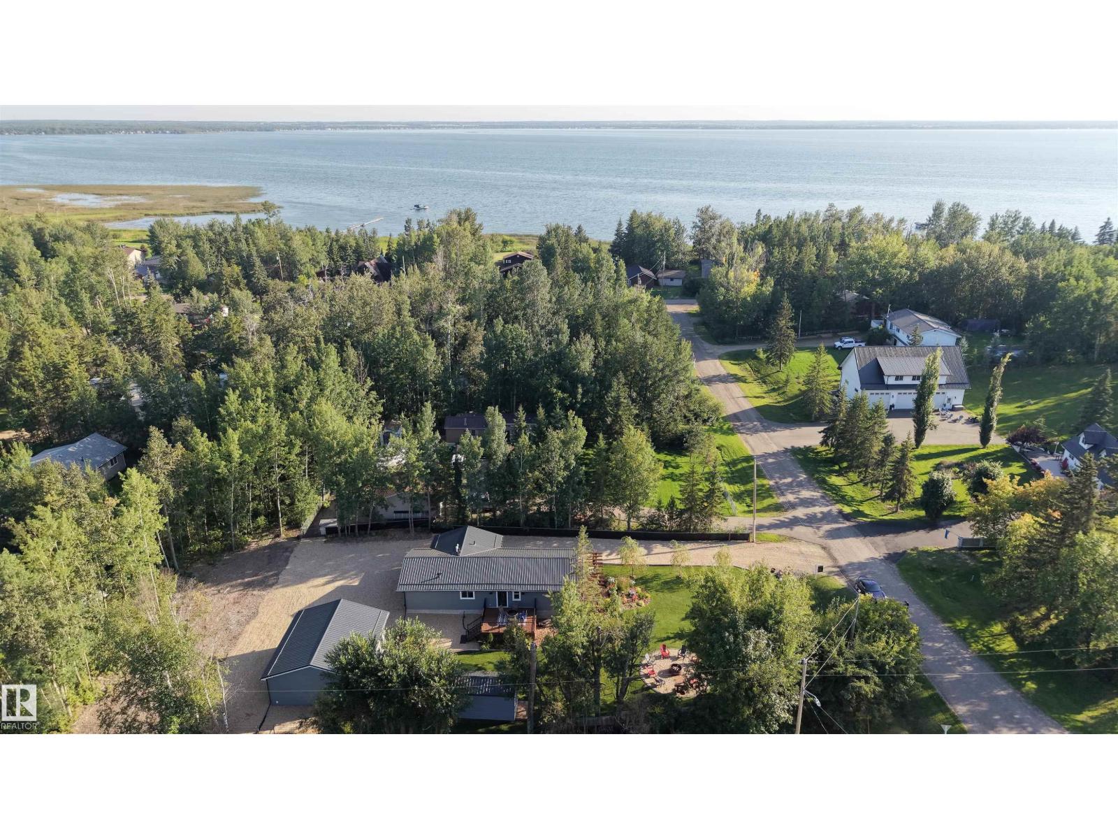 #701 55107 Rge Road 33, Rural Lac Ste. Anne County, Alberta  T0E 0A0 - Photo 3 - E4500465