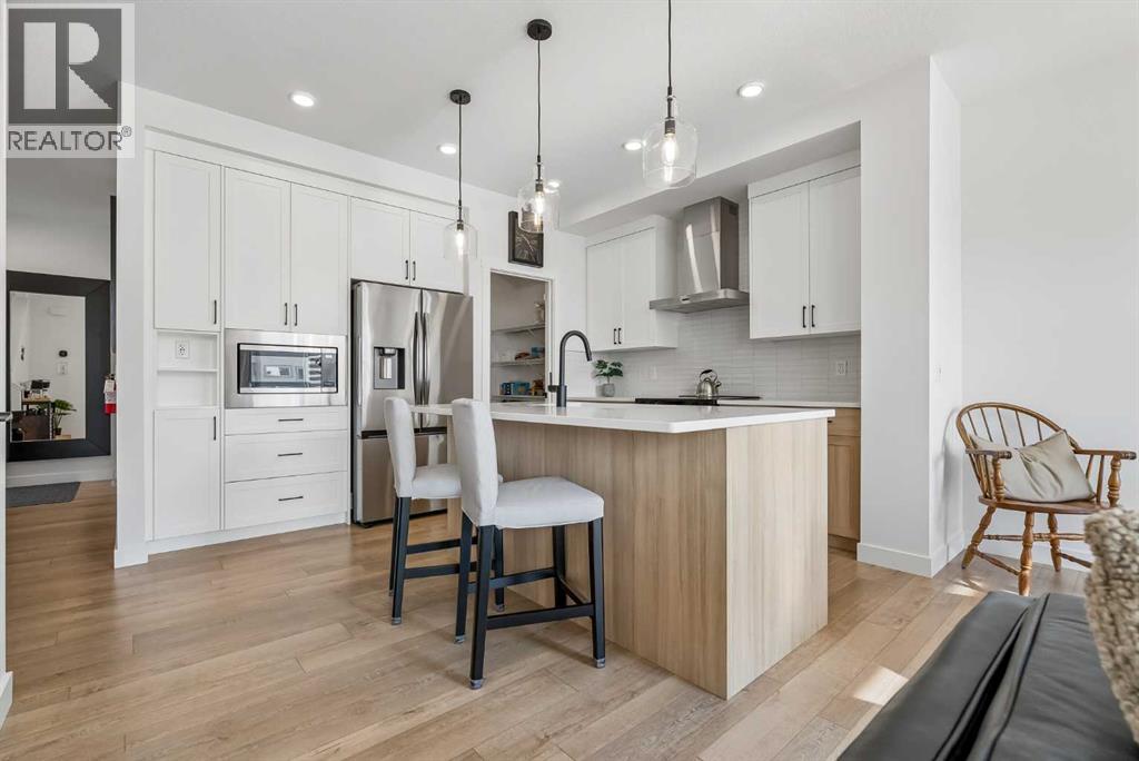 2 Belgian Court, Cochrane, Alberta  T4C 3H5 - Photo 5 - A2338814