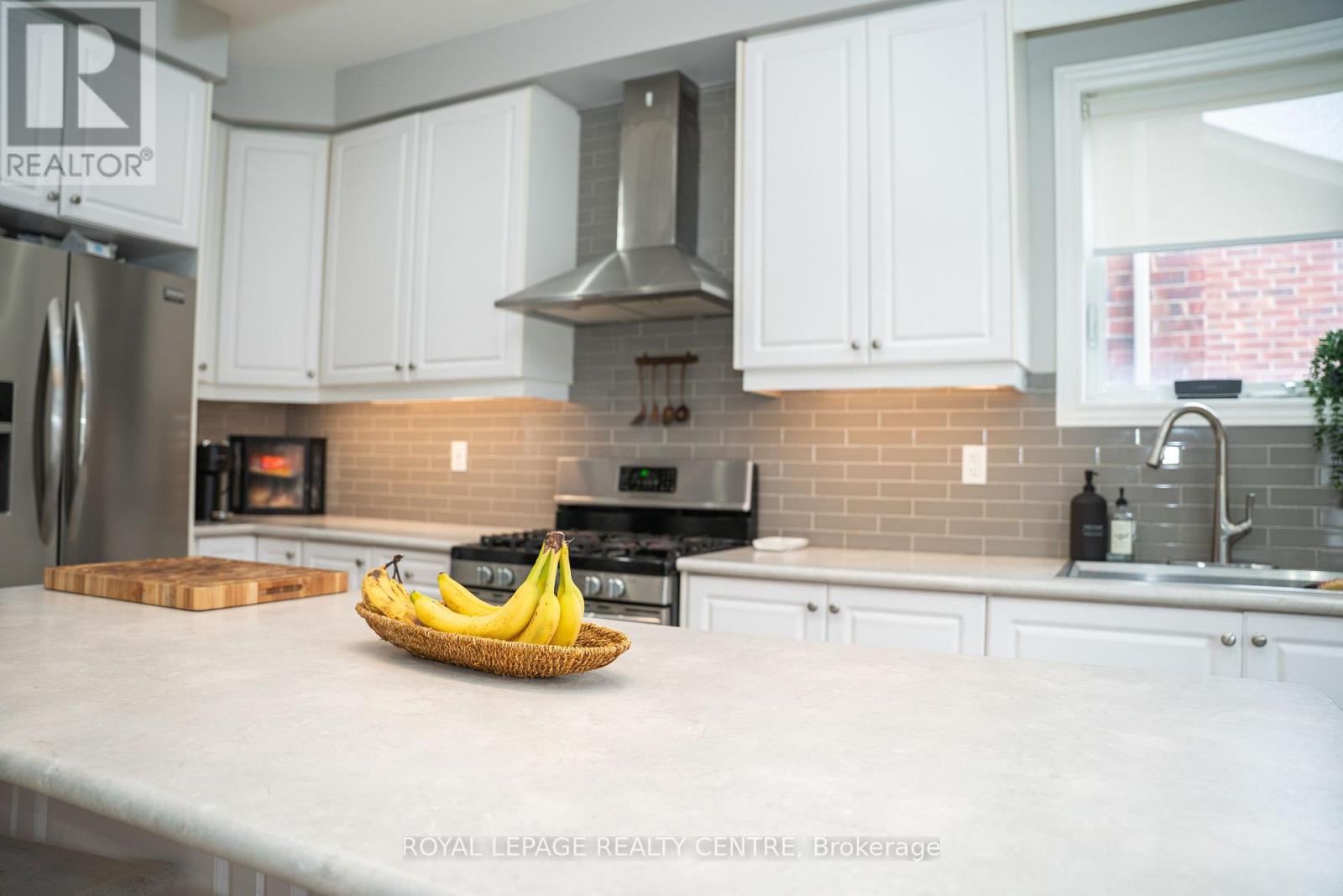11 Falling Leaf Drive, Caledon, Ontario  L7C 2Z3 - Photo 15 - W13704702