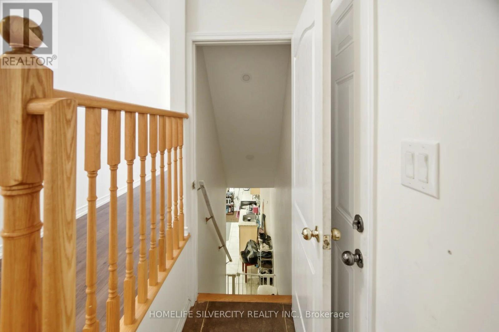 5 Baffin Crescent, Brampton, Ontario  L7A 4K7 - Photo 36 - W13704710