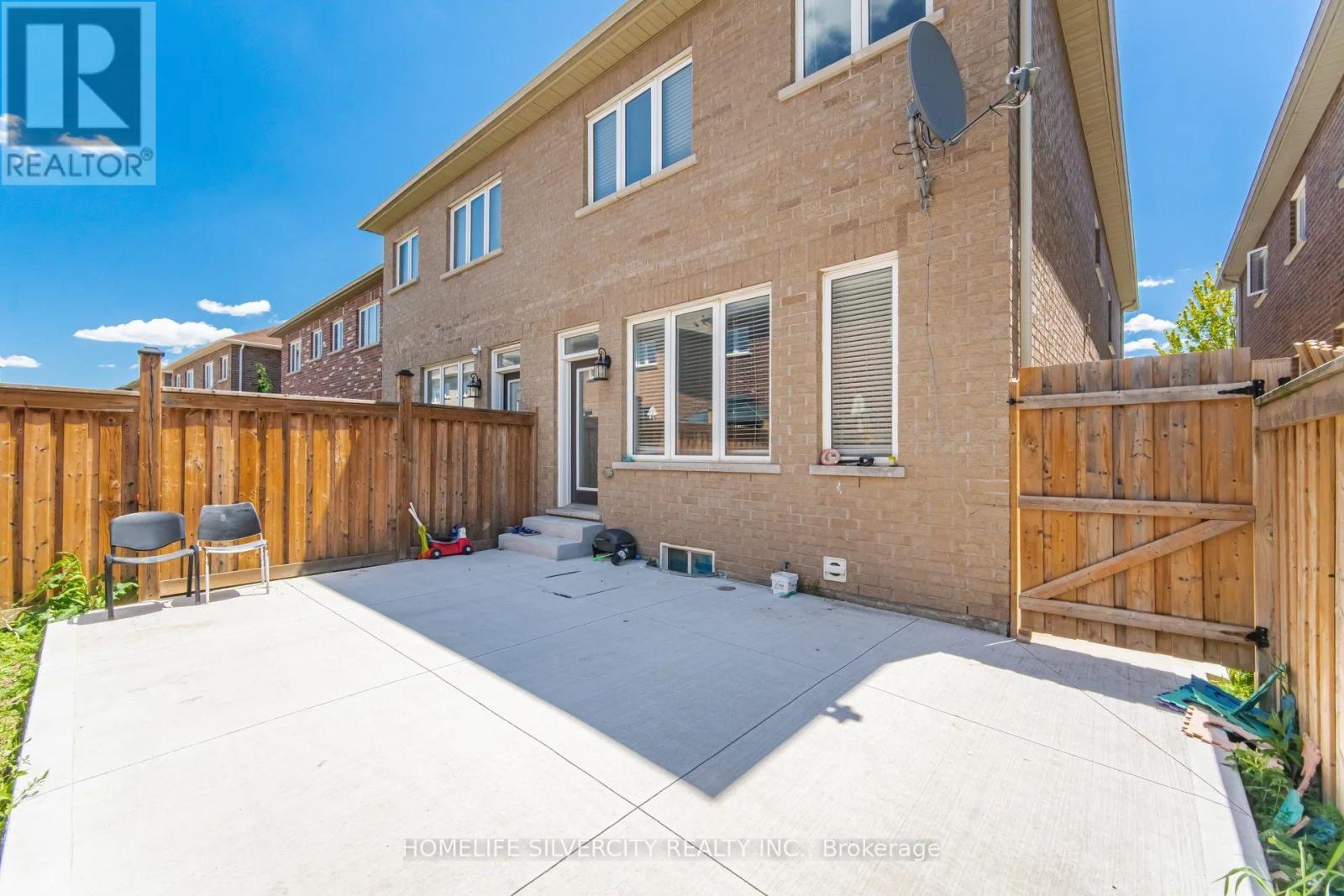 5 Baffin Crescent, Brampton, Ontario  L7A 4K7 - Photo 49 - W13704710