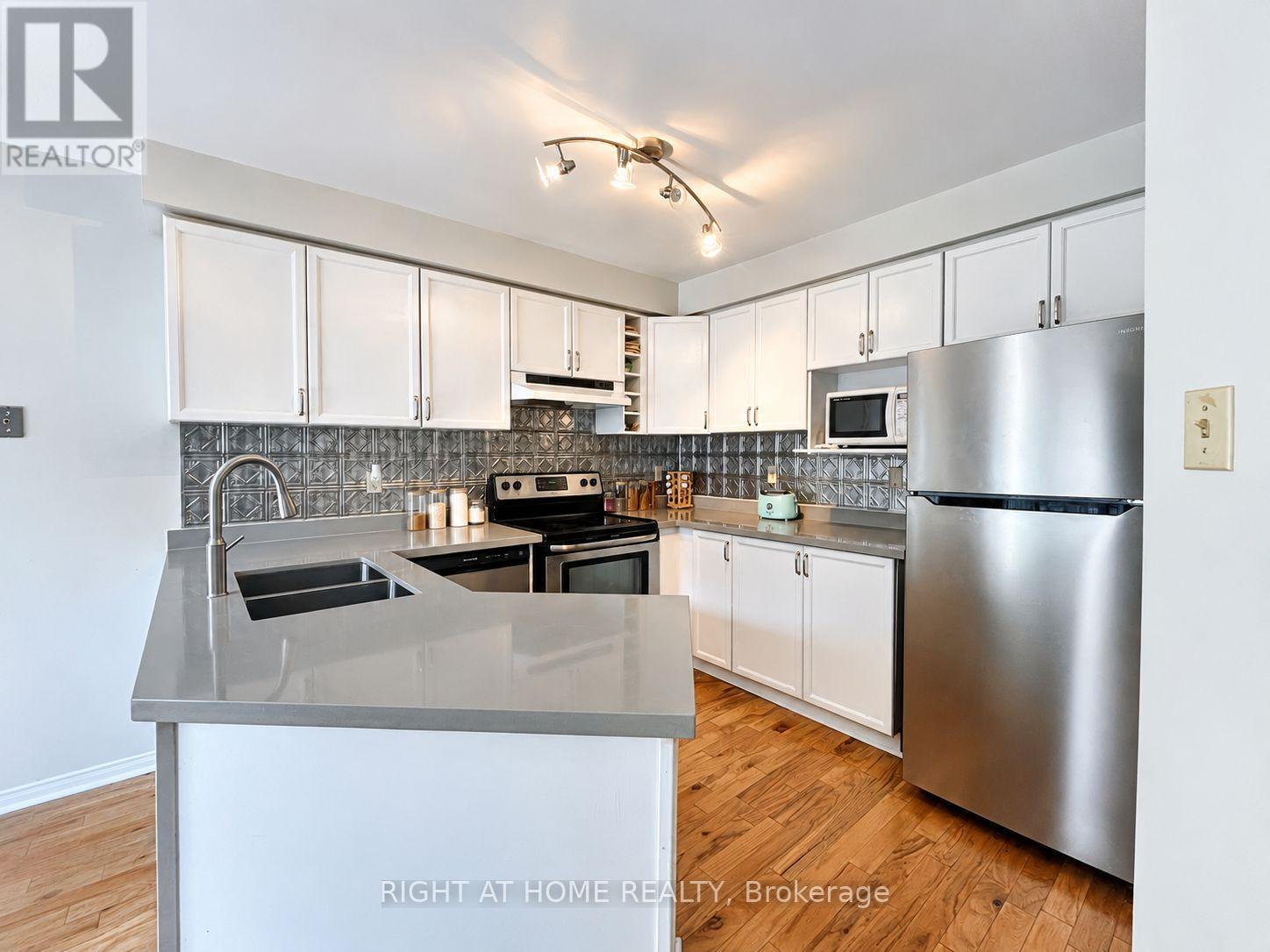 10 Banner Road, Brampton, Ontario  L6X 4K6 - Photo 7 - W13704712