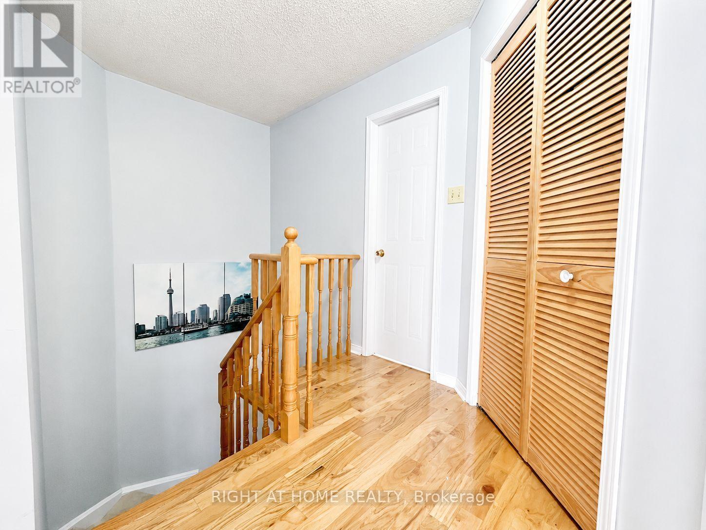 10 Banner Road, Brampton, Ontario  L6X 4K6 - Photo 8 - W13704712