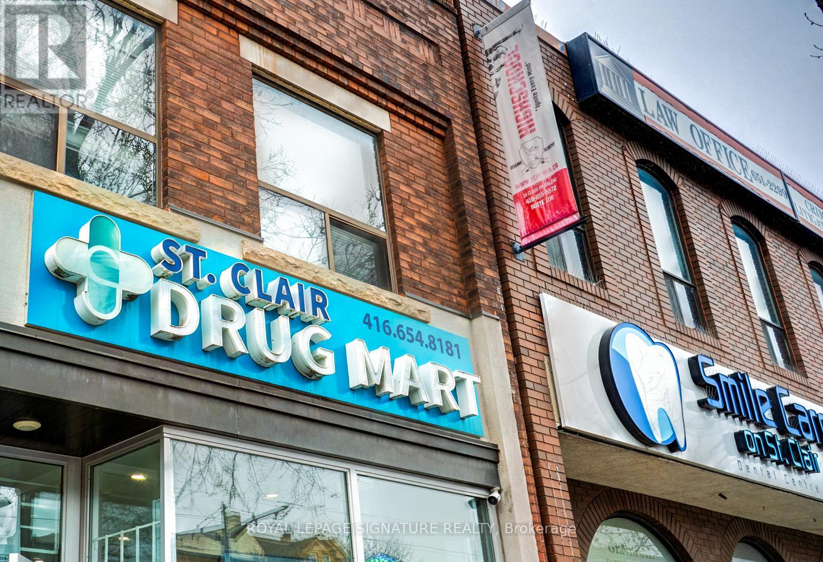 1180 St. Clair Avenue W, Toronto, Ontario  M6E 1B4 - Photo 12 - W13704738